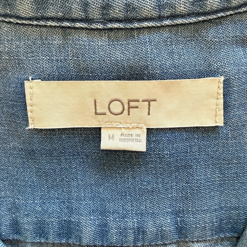 LOFT Denim/Chambray Dolman Henley Top. - Picture 4 of 5